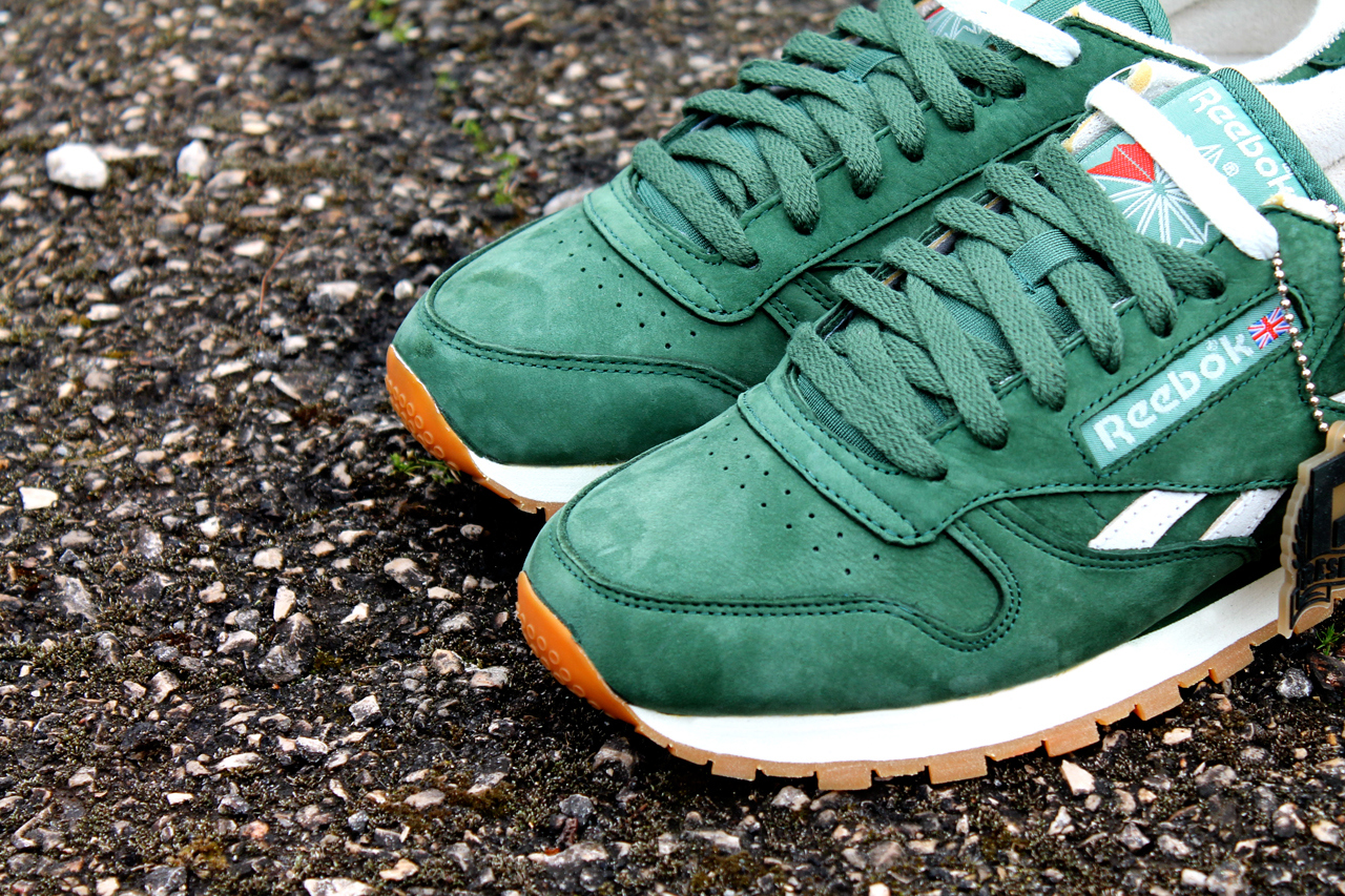 reebok cl leather suede green
